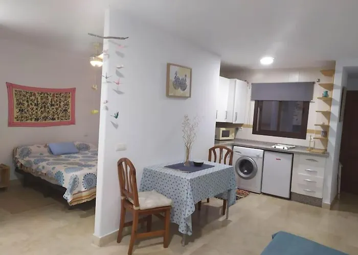 Eli\'S Home